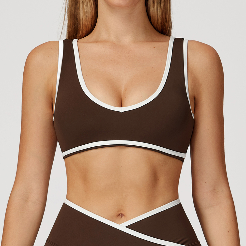 Top Deportivo con Cuello en V  - Yoga Fitness Up reseña y precio